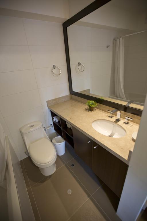 Urbano Apartments Miraflores Pardo ليما الغرفة الصورة